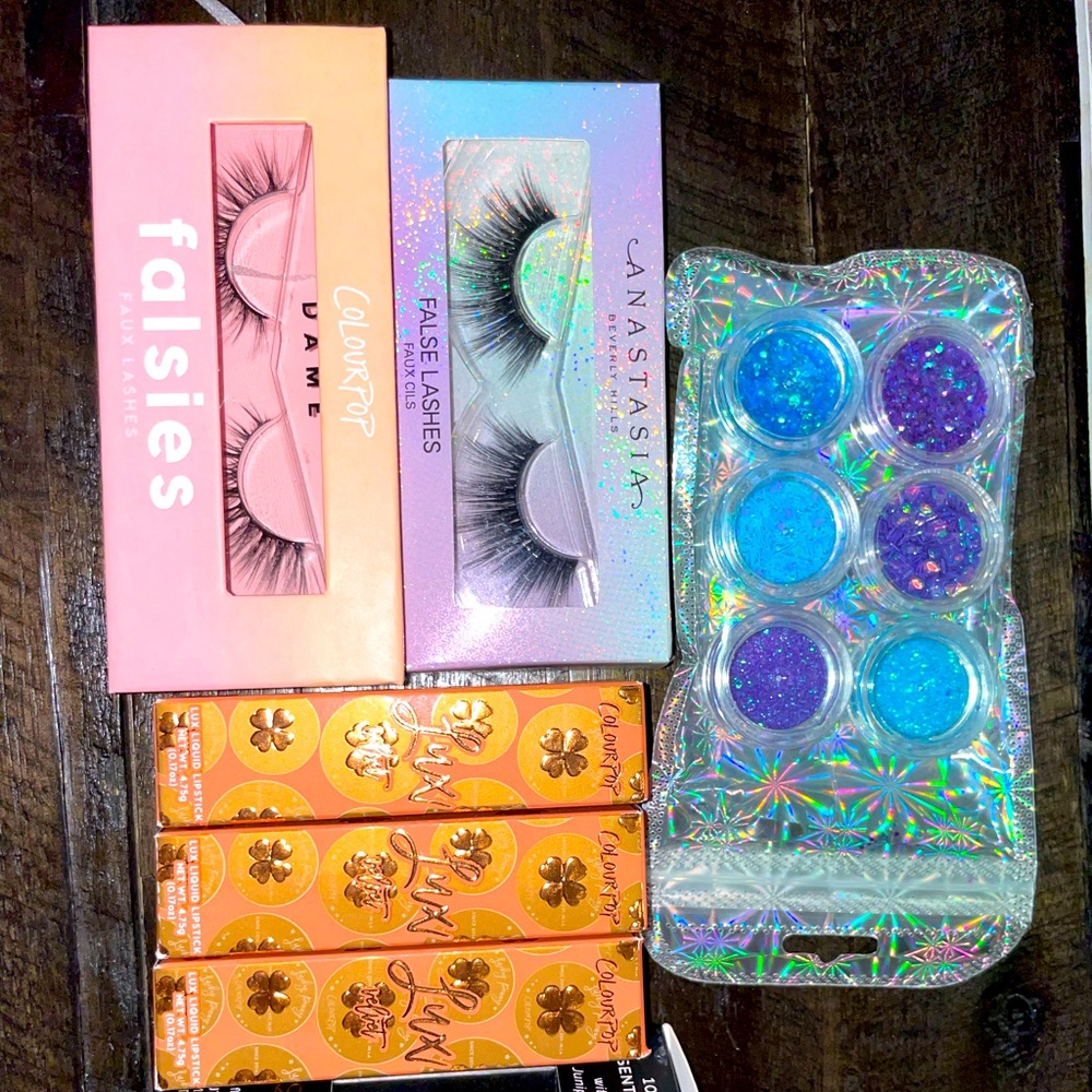 Eyelashes, Color pop lipsticks